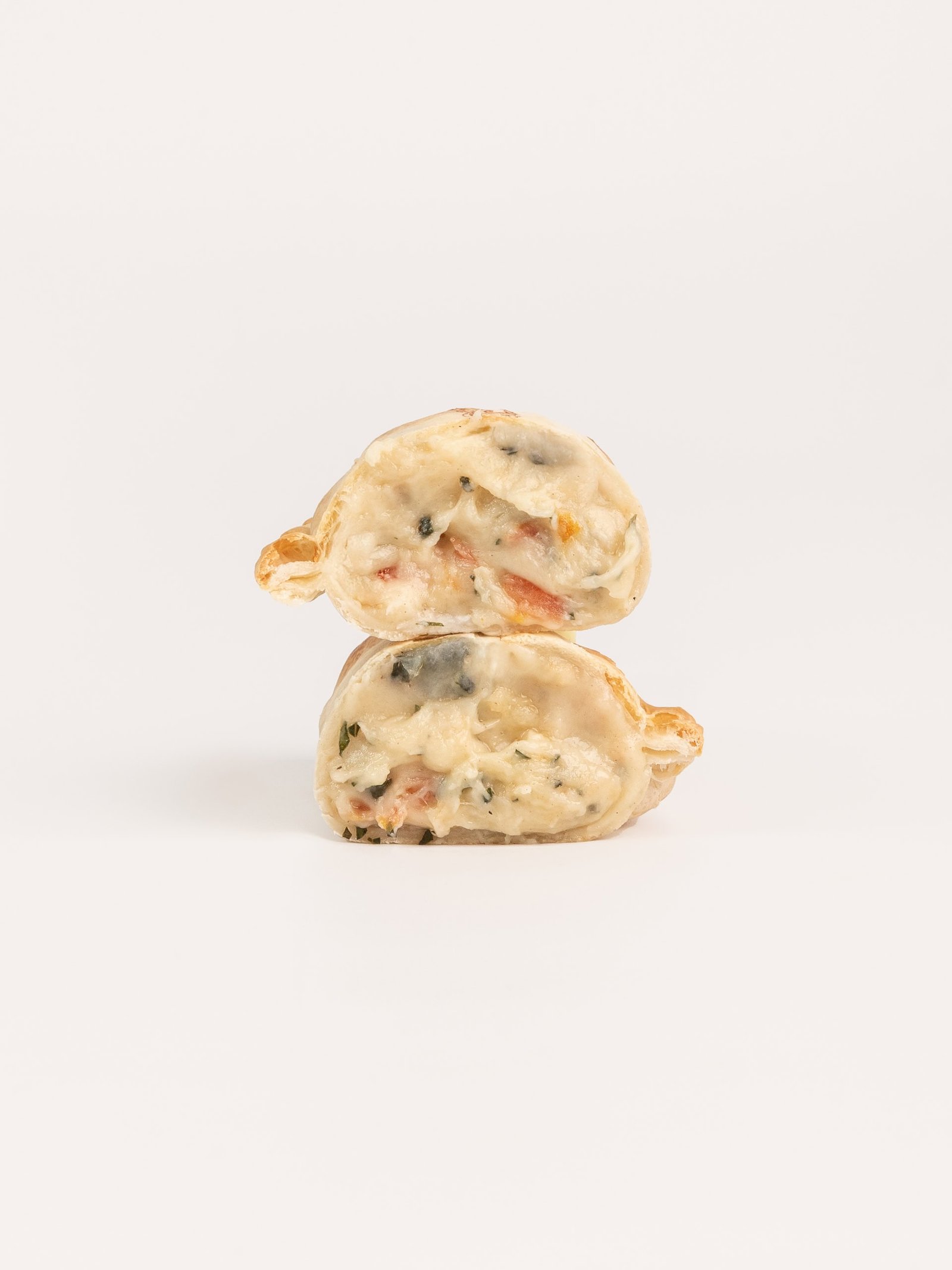 Caprese empanada 90g