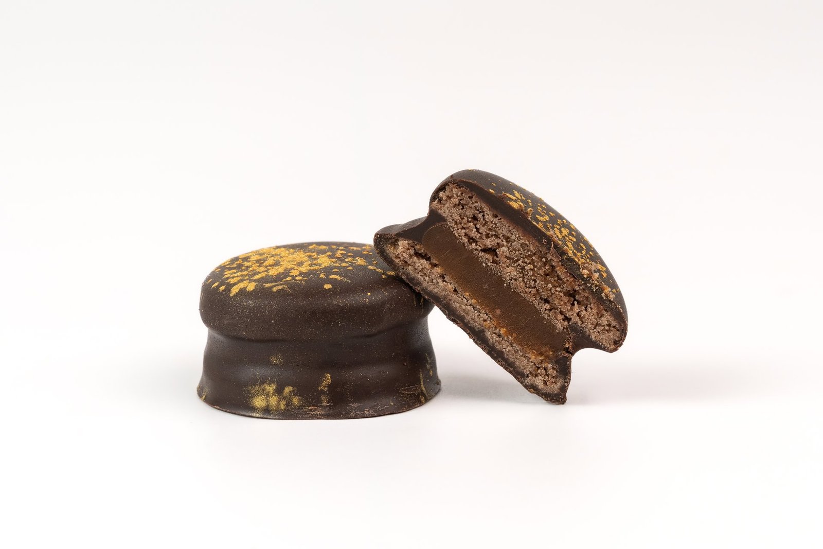 Hazelnut mini alfajor