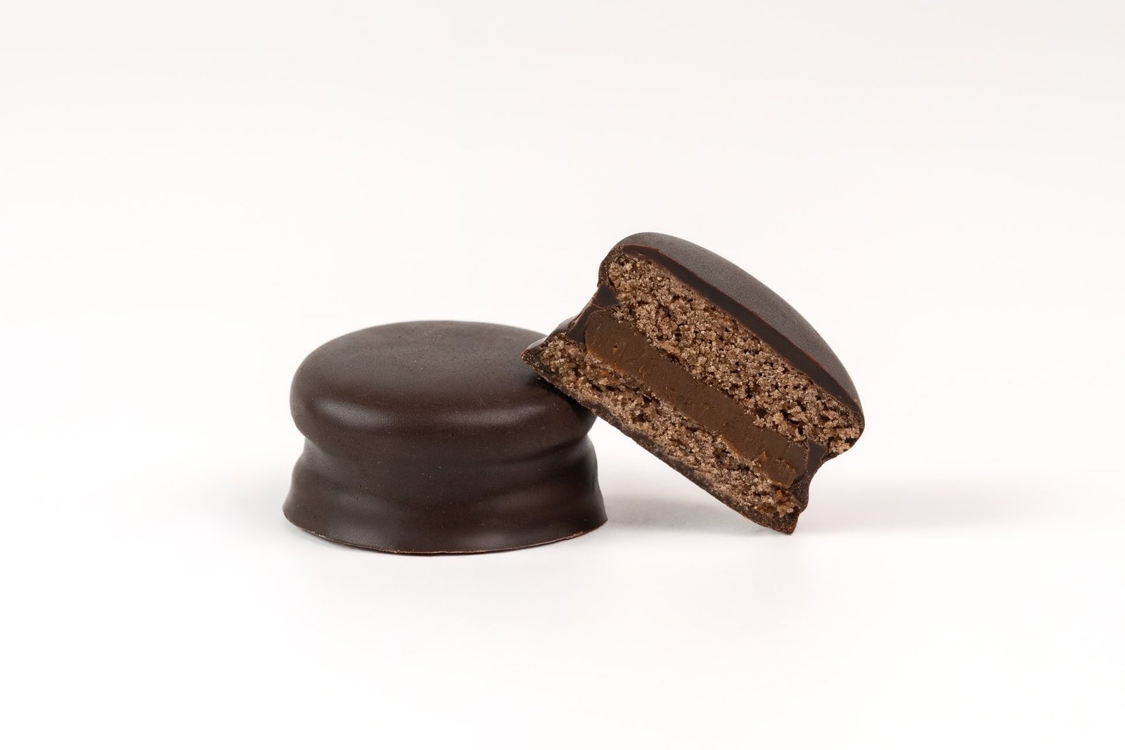 Dark chocolate mini alfajor