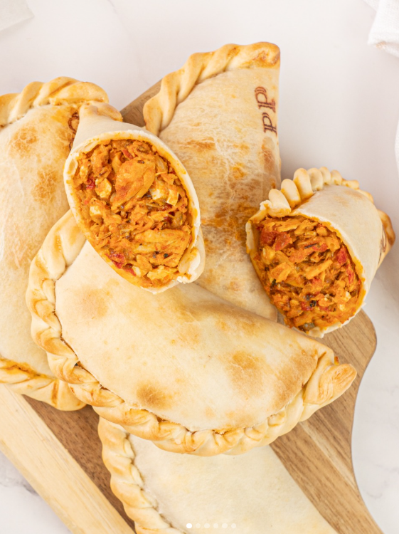 Argentijnse empanada's met handgevouwen repulgue
